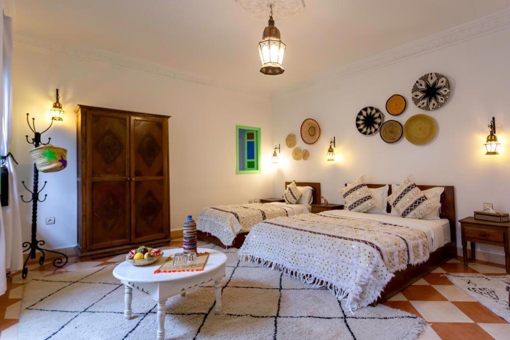 Rose Meryam Riad Marrakesch