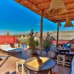 Riad Rose Meryam